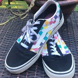 Vans Rainbow Checkerboard Old School Skate Shoes Woman’s Size 8.5